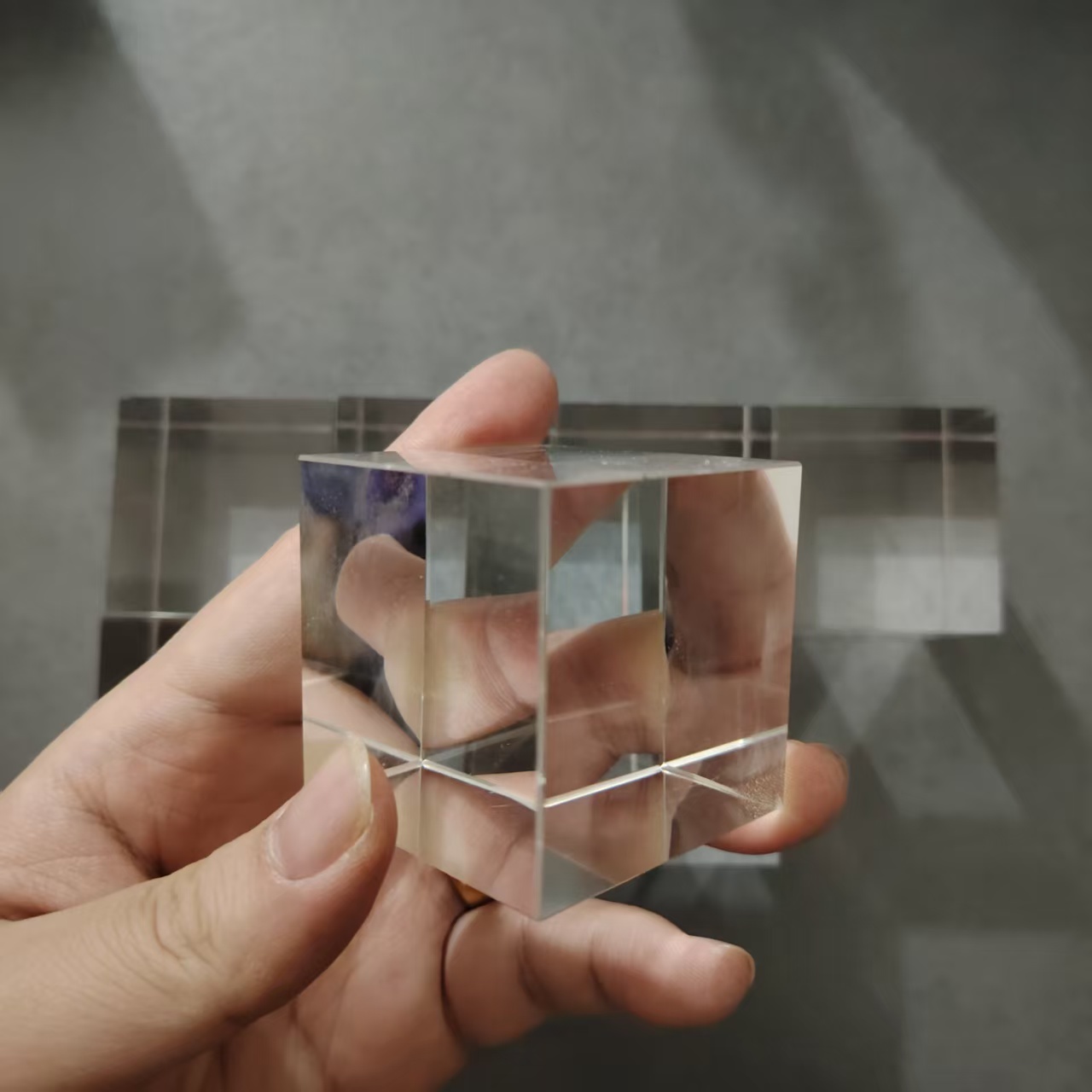 2個入り K9ガラスキューブプリズム 直角六面体 6面研磨済 - Lighting Glass Photography のレビューと価格